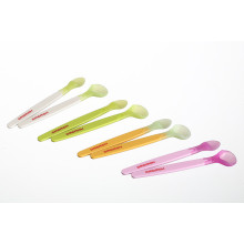 Spoon пластикии навзод барои хӯрокхӯрии хӯрокхӯрии кӯдакон