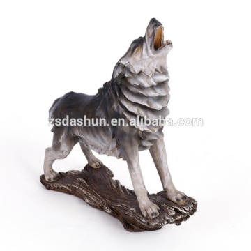 DS0540 shouting wolf statue