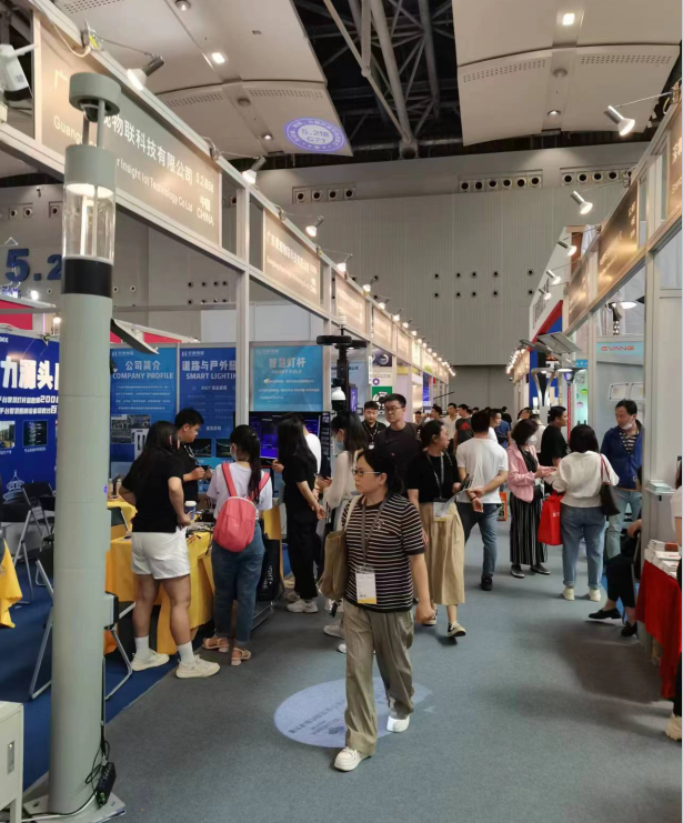 Visit The Fair Zhengdong Lamps and Lanterns luminaires Visit The Fair Zhengdong Lamps and Lanterns luminaires
