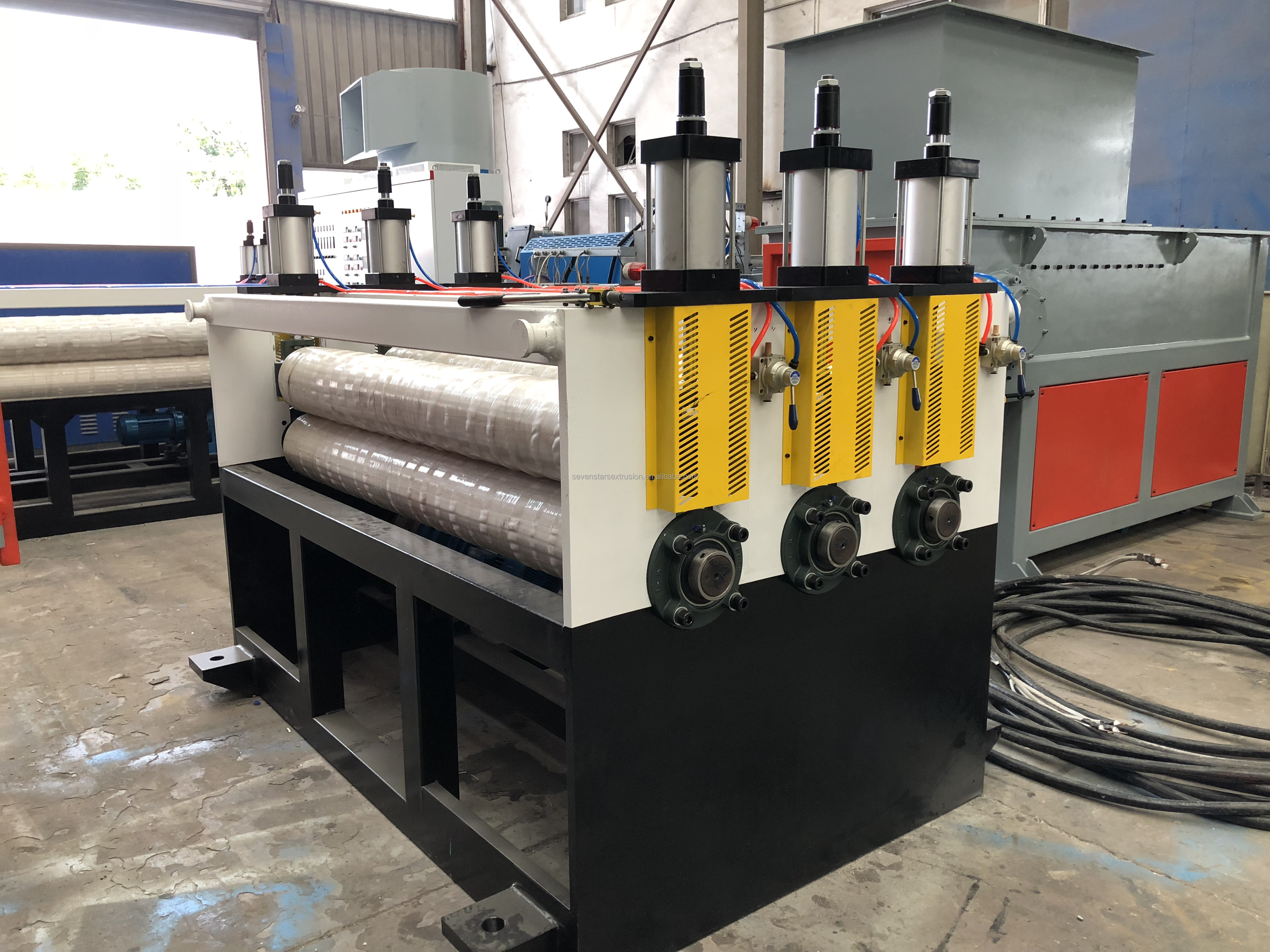 Haul Off Machine For Pipe Extruder