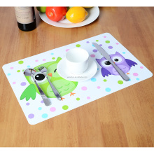 Eco-Friendly Rectangle Plastic Polypropylene Dining Table Mats on Hot Sale