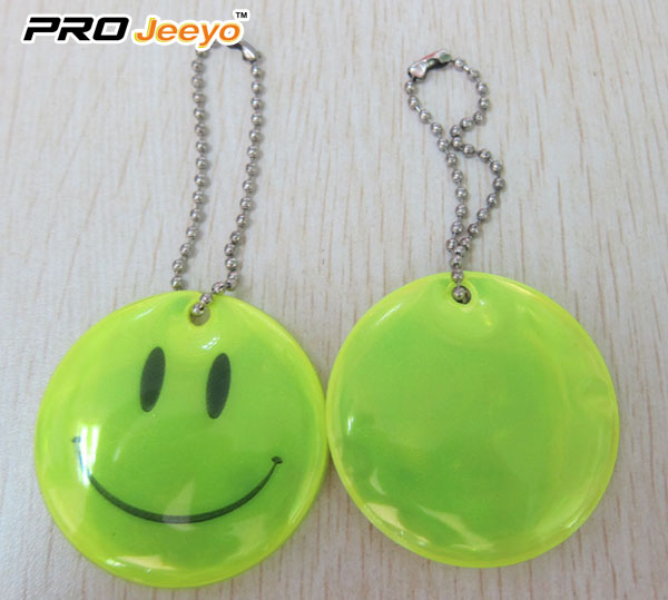 Rreflective Safety Smile Face Key Chain For Gifts V 208 1