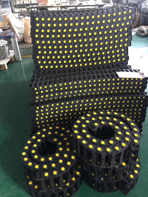 Low Price cable drag Chain conveyors Design other machine tools accessories