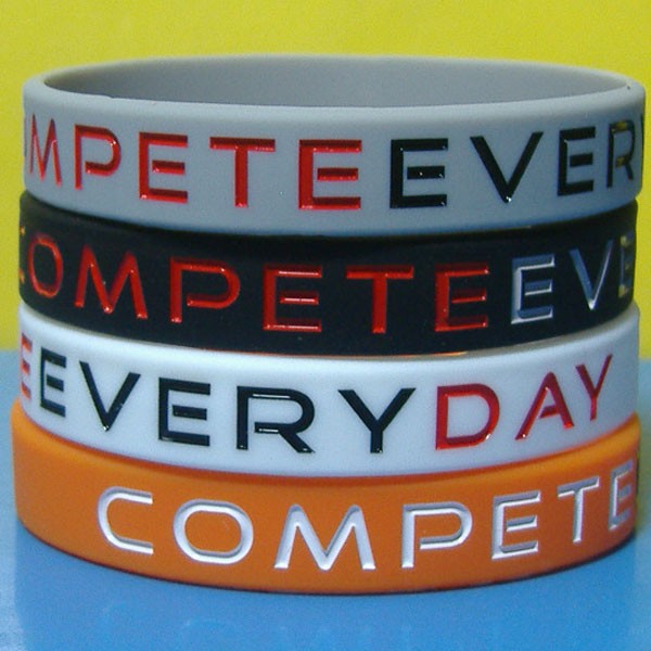 Custom High Quality Promotional New Design Debossed Ink Filled Silicone Rubber Bracelets