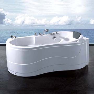 Bathtub with Spray Jets, Faucets, Shower Head and Control Panels