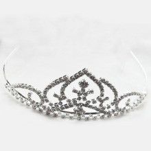 Snow white rings crown shaped