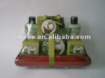 Scented Olivee bathroom gift set