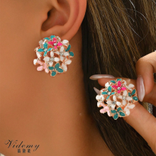 Vibrant Dripping Flower Stud Earrings for Everyday Glamour