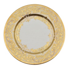 Customized Bone China Dinner Set with Embossed Gold Accents