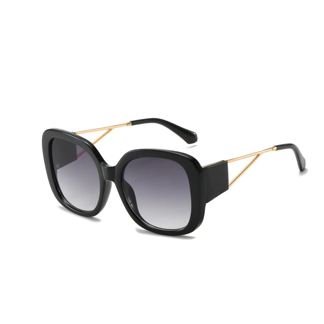2020 Low MOQ Hot Selling Women Fashion Sunglasses with Metal