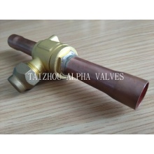 Soldadura de tubo de cobre con piezas de latón (a 7037)