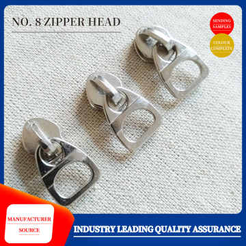 Hanging rope short film zipper