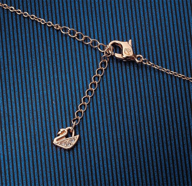 European American Fashion Jewellery Jewelry Black Red Pink White 3D Diamond Bear Pendant Clavicle Chain Thin Chain Necklace for Women