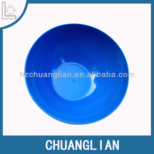 blue plastic fruit bowl