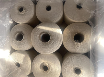 Glossy silk acrylic yarn