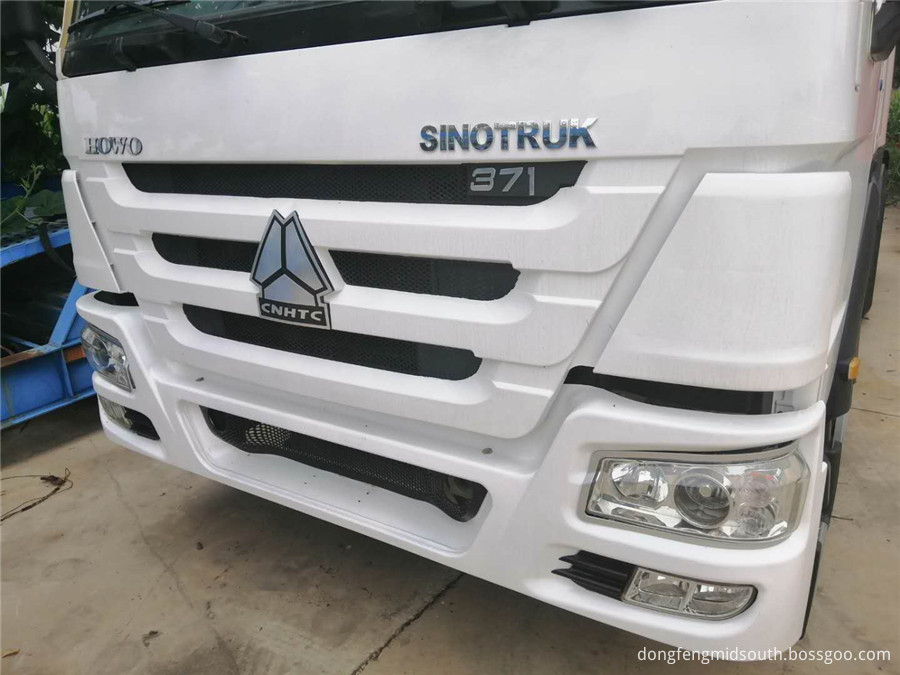 Sinotruck Howo 6x4 Truck Head 371hp 7