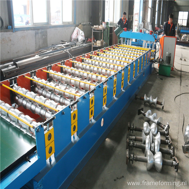 Russia Glazed Steel Tile Roll Forming Machine