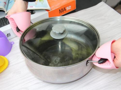 Wholesale Thick Heat-Resistance Silicone Pot Glove Holder