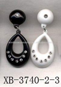 diamond tear resin earring,studs earring,post earring,rhinestones earring,resin jewelry,lucite jewelry,bakelite jewelry,new 2015