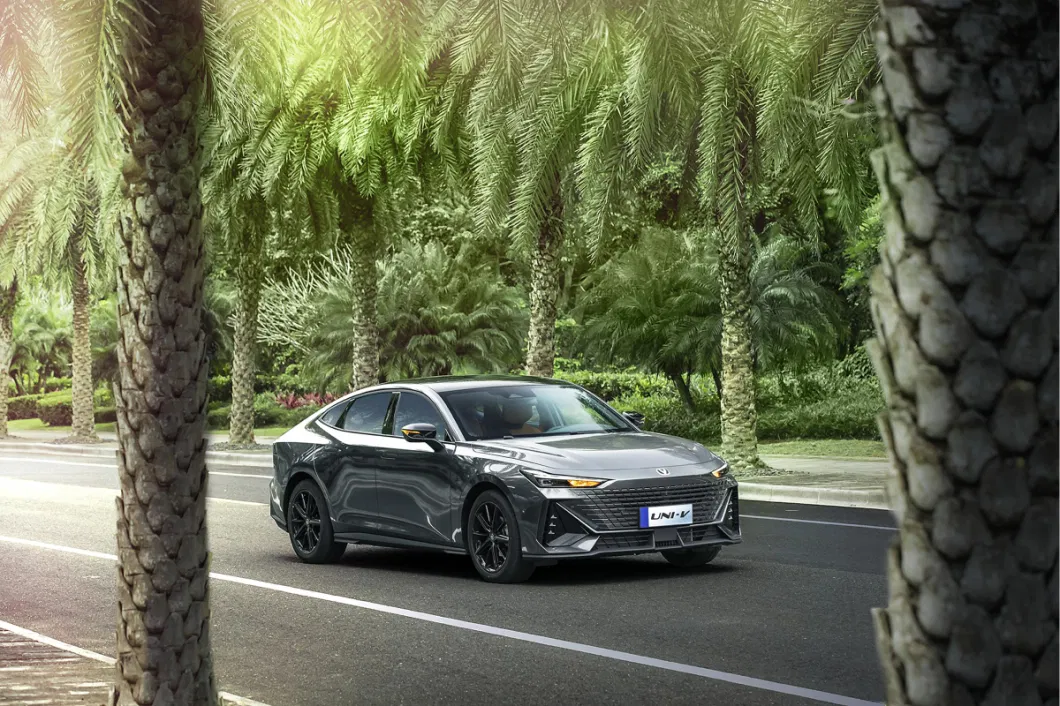 Changan Uni-V 1.5t/2.0t Sports Car Sedan 5 Seats Gasoline Petrol Vehicles Convertible Transportation for Young Gentlemen