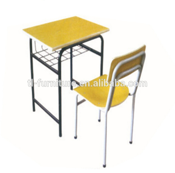 Study table/writing desk for kids/kindergarten desk