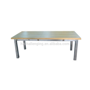 T007 Antique coffee table with wheels