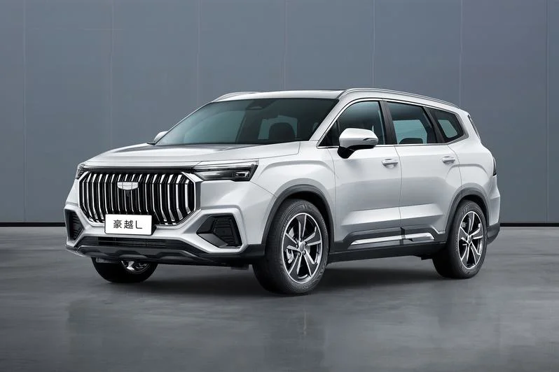 Geely Okavango Hot Sale 2.0 T Engine Gasoline Car 7 Seats for Family Middle Size SUV High Speed Vehicles