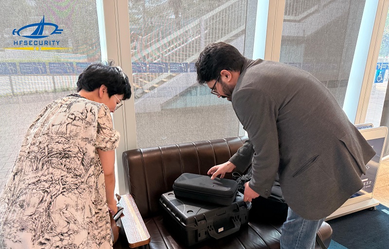 वीज़ा बाधाओं पर काबू पाना: एचएफ सिक्योरिटी टीम ने विदेशी ग्राहकों के साथ गहरी साझेदारी बनाने के लिए हांगकांग की यात्रा की Overcoming Visa Barriers: HFSecurity Team Travels to Hong Kong to Forge Deep Partnership with Overseas Clients