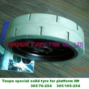 305/76-254,Mould on solid tyre