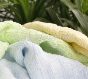 Warm Pure Cotton Yarn Dyed Stripe Bath Towel