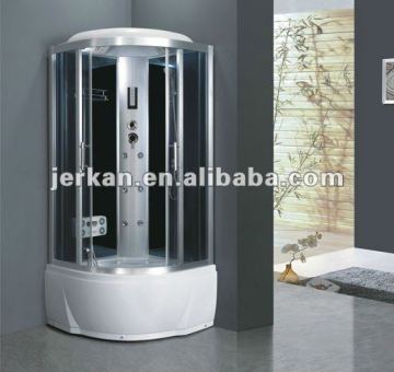 round shower room with smooth shower door