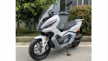Cool Design 150cc Big Size Gas Scooter