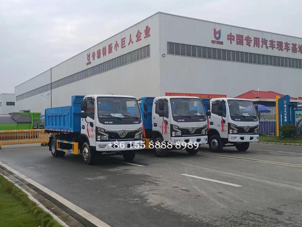 Dongfeng 4x2 شاحنة القمامة تفريغ محور أحادية المحور