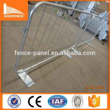 Anping supplier metal road safety barricades / cheap used barricades for sale