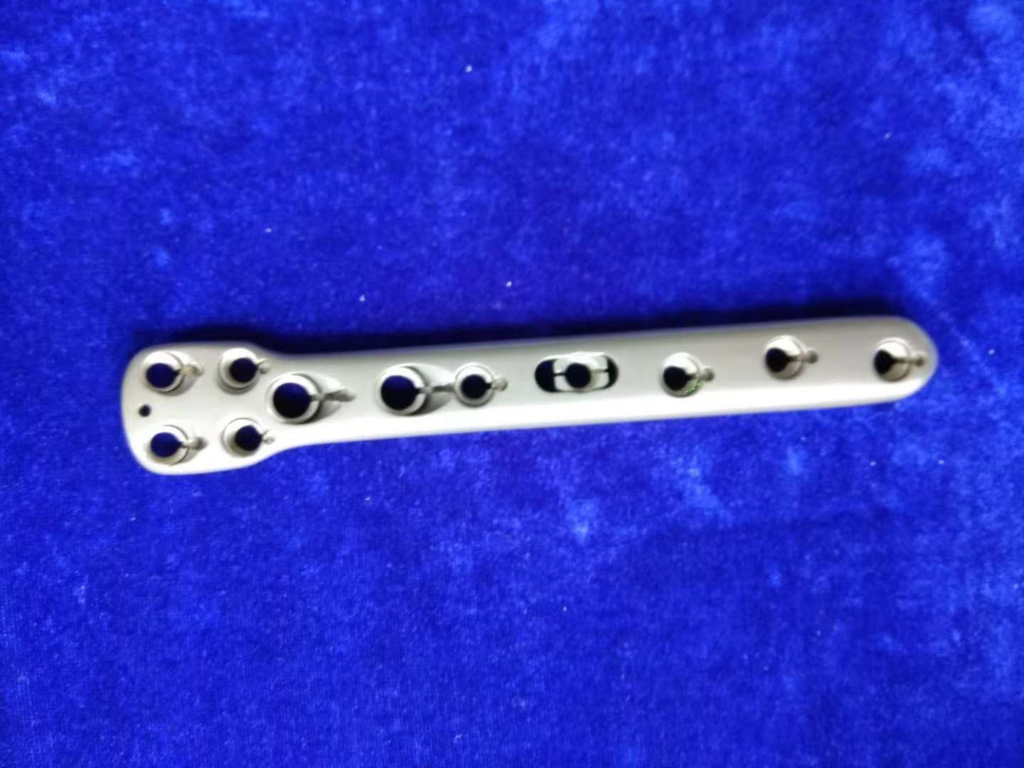 piring multi fungsi femur proksimal proximal femur multi function plate