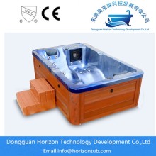 Comfortable 2 persons hot tub