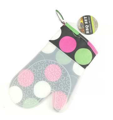 Silicone oven gloves with colorful circle pattern