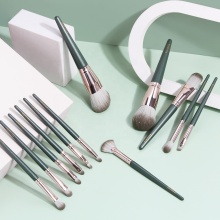 Nature Nylon Hair Skin-friendly Face Makeup Brush Set