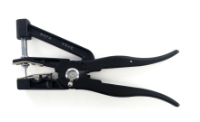 Cattle tag applicator goat ear tag plier