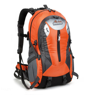 Excellent water repellent performance outing backpack