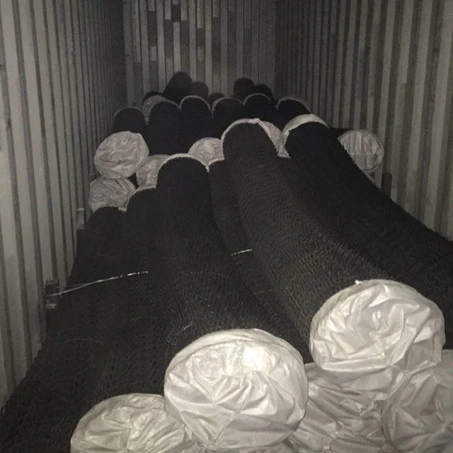 Wholesale Galvanized Wire Mesh Chain Link Fence and Barbed Wire Fence Farm Fence