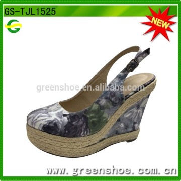 new design woman summer wedge sandals