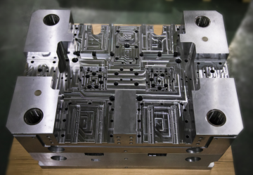 Die casting mold base - fasteners