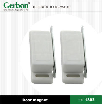 Plastic Magnetic Catches for Cabinets