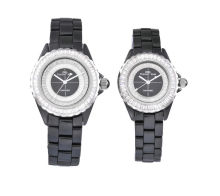Customized Ceramic Watch With Transparent Crystal Stones Surface