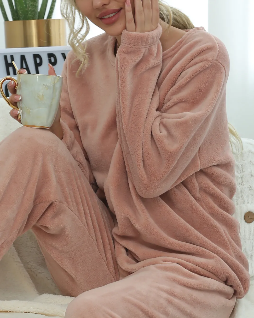 High Quality Comfort Warm Flurry Homewear Women Sleepwear Winter Pajamas Set