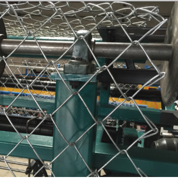 Fully Automatic Chain Link Fence Weaving Machine