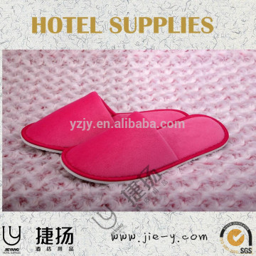 Plush anti-slip hotel slipper