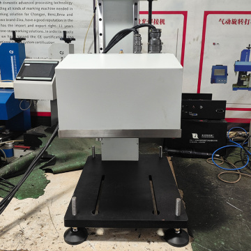 Closed tabletop scoring machine