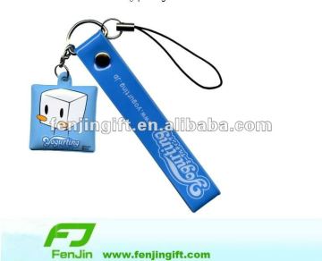 customized pvc mobile cleaner keychain